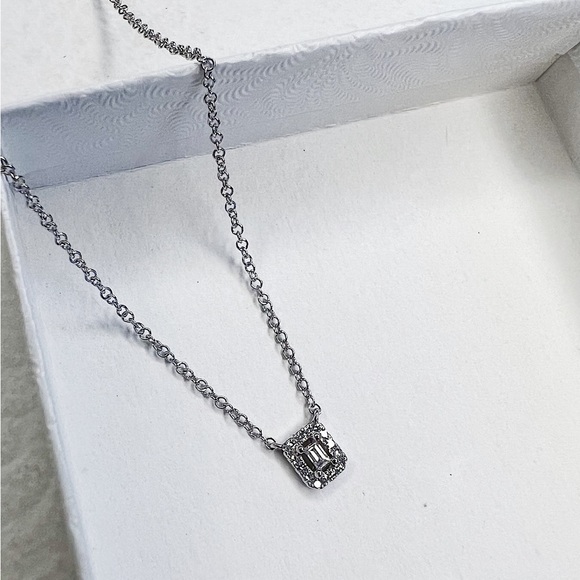 NWT 14K White Gold and Diamond Necklace - Picture 4 of 8